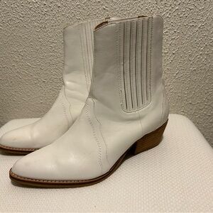 Arider Western Style White Leather Ankle Boots 7.5